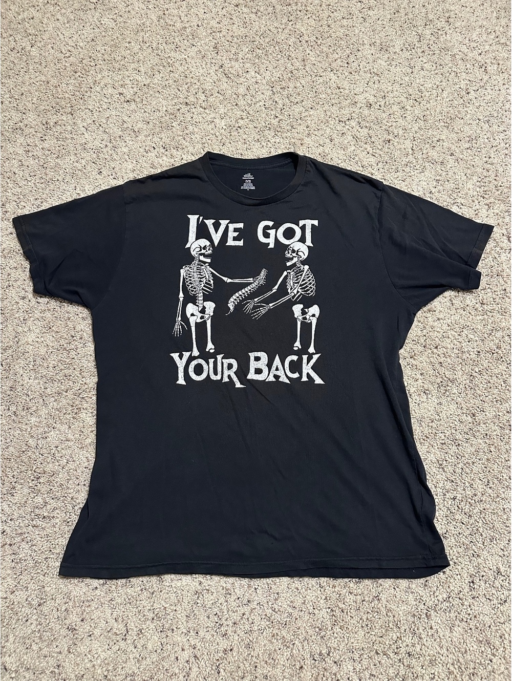 Celebrate! Halloween XL Black Graphic T-Shirt with Skeleton Design